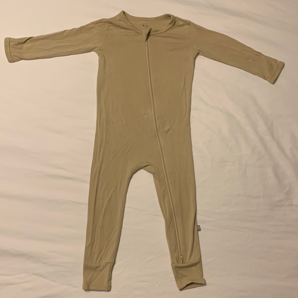 Kyte Baby footless zippered romper 2T Wheat color